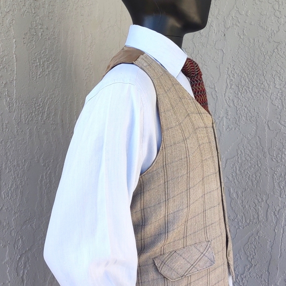 BOGARI STUDIO MEN'S (5) BUTTON LUXURY BEST VEST 🦺 - Picture 12 of 17